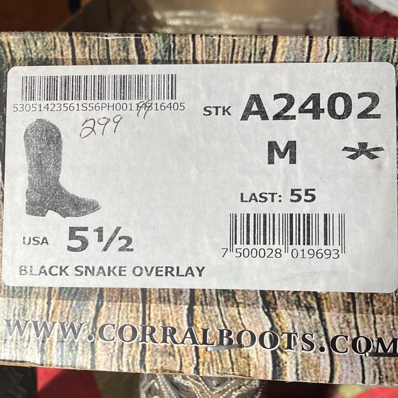 Corral vintage, ladies size 5.5, black snake overlay. - Picture 6 of 6